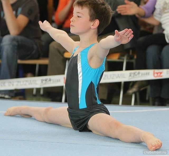 1003_sport-boy-in-shorts-03.jpg